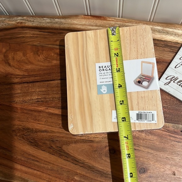 🔥Clearance- NIP Beauty Organizer with Faux Wood Mirror - Picture 5 of 12